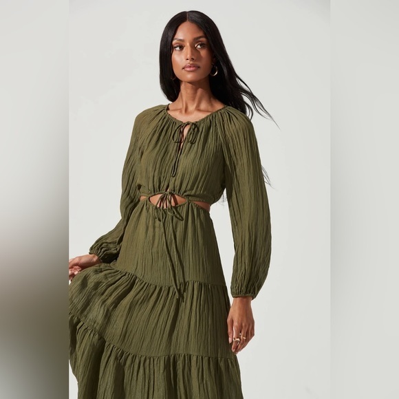 ASTR Olive Green Freya Cut Out Midriff Maxi Dress - Picture 2 of 7